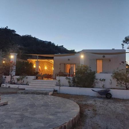Tranquil Villa With Sea View In Ammopi Karpathos Amoopi Buitenkant foto