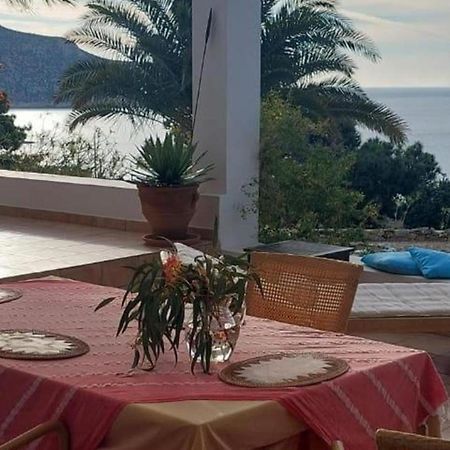 Tranquil Villa With Sea View In Ammopi Karpathos Amoopi Buitenkant foto