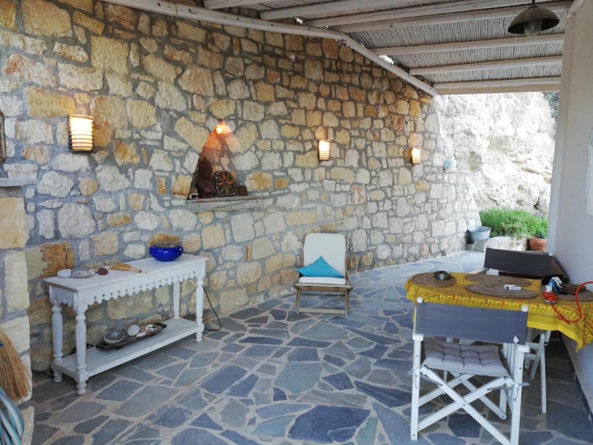 Tranquil Villa With Sea View In Ammopi Karpathos Amoopi Buitenkant foto