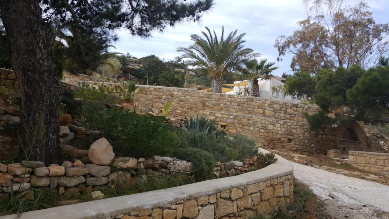 Tranquil Villa With Sea View In Ammopi Karpathos Amoopi Buitenkant foto