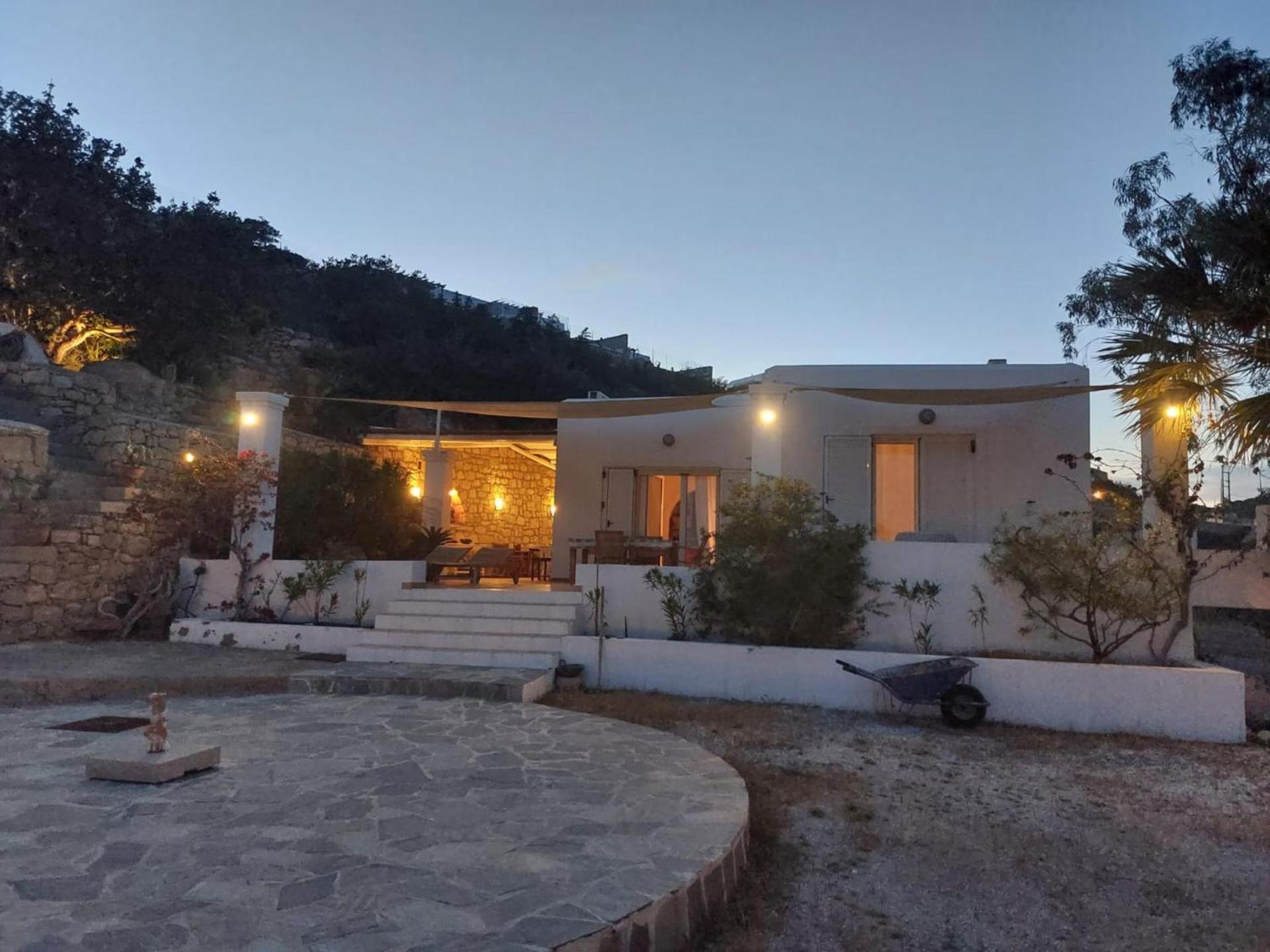 Tranquil Villa With Sea View In Ammopi Karpathos Amoopi Buitenkant foto